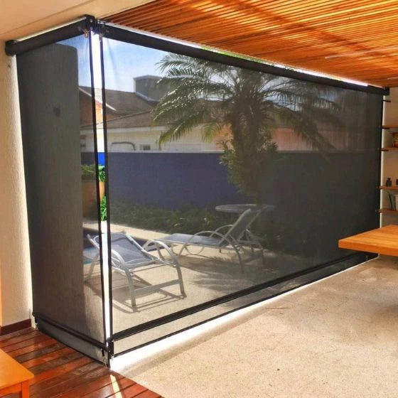 Toldo Cortina de Tela Screen em São Caetano do Sul SP Toldo Cortina de Tela Screen em São Caetano do Sul SP — Instalação em estacionamento